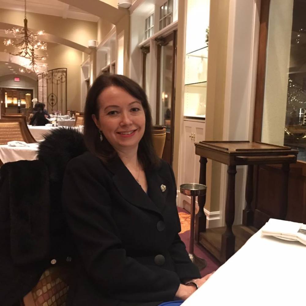 Meet your Posher, Elizabeth